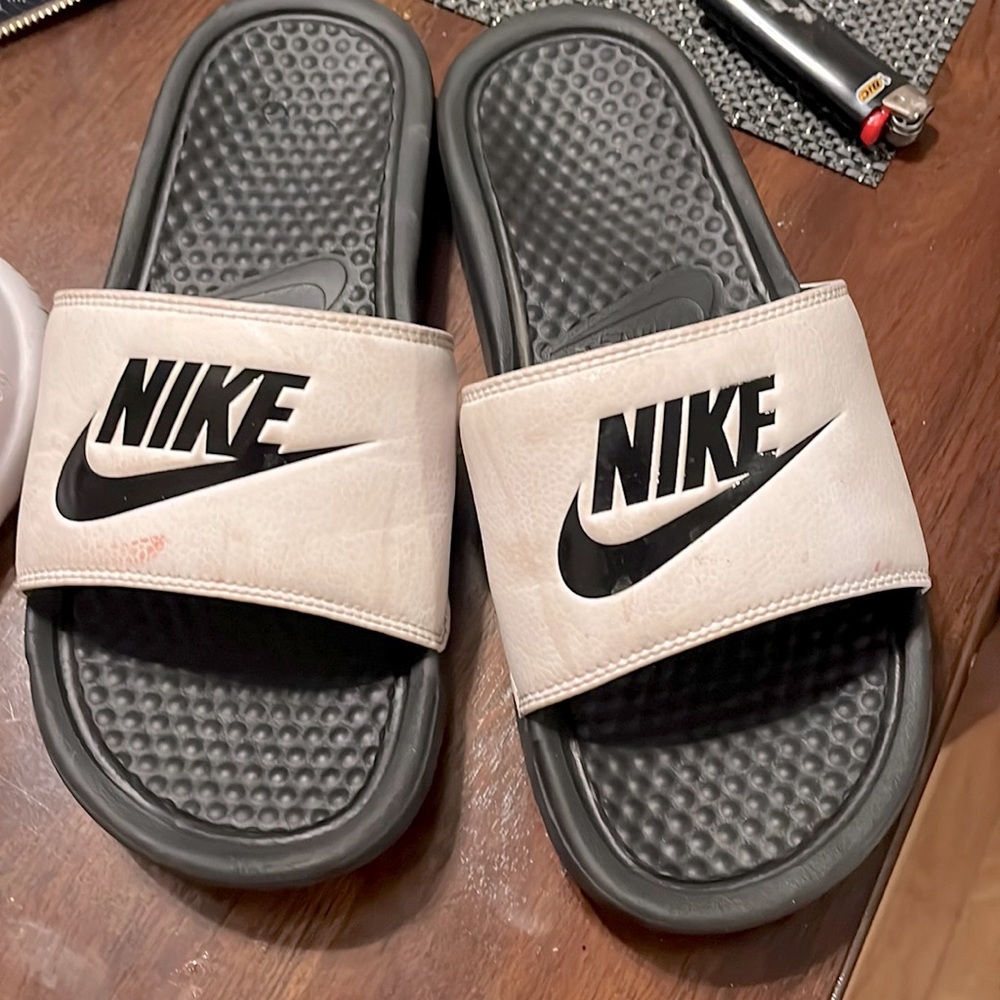 Nike slides